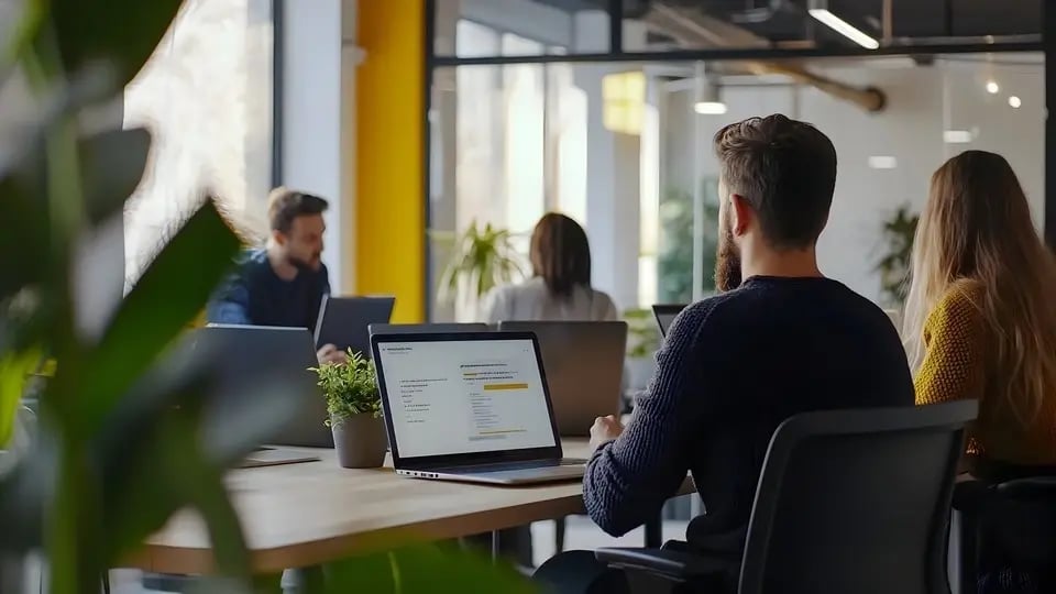 Team learning HubSpot to improve onboarding success